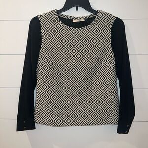 Chico’s Women’s Size 0 (small) Geometric Black & White Blouse; Stretchy